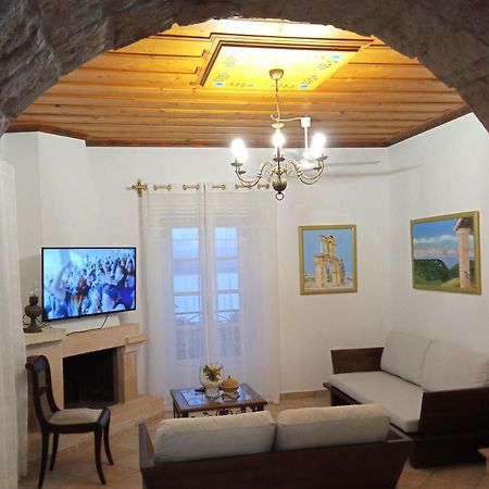 Traditional Stone Villa Olympia Viggla Extérieur photo