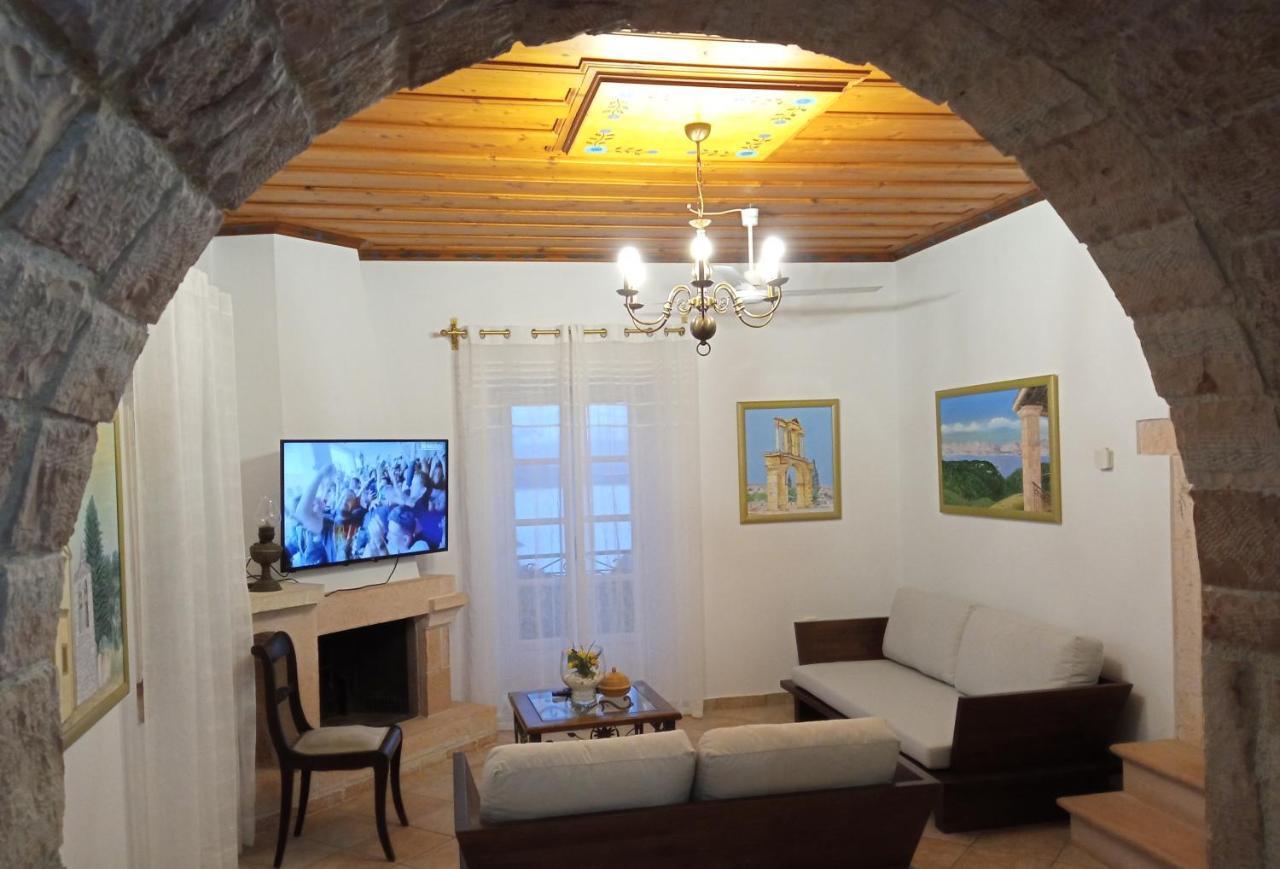 Traditional Stone Villa Olympia Viggla Extérieur photo