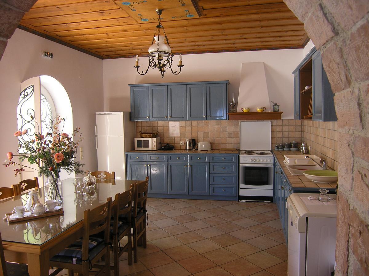 Traditional Stone Villa Olympia Viggla Extérieur photo